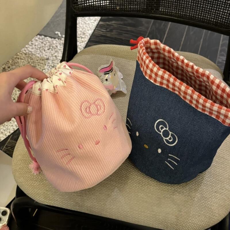 Sanrio Hello Kitty Portable Co - Travel Z recensie en prijs