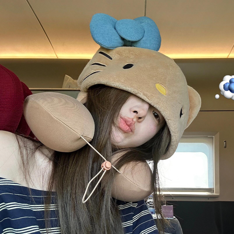 Hello Kitty Hooded Pillow Neck - Travel Accessories For Japan recensie en prijs