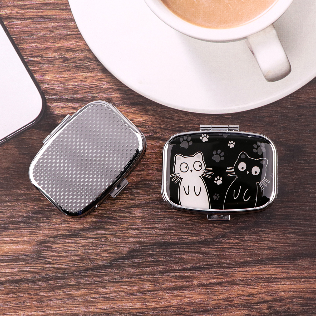 Cartoon Black And White Cat Tr - Travel Accessories For Japan recensie en prijs