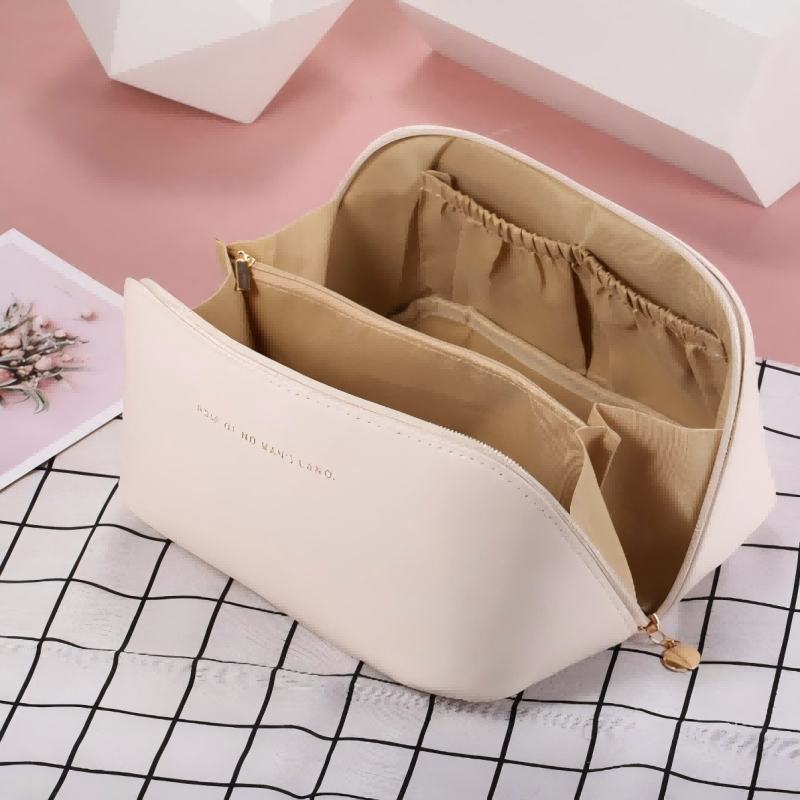 Large Capacity Waterproof Make - Travel Z recensie en prijs