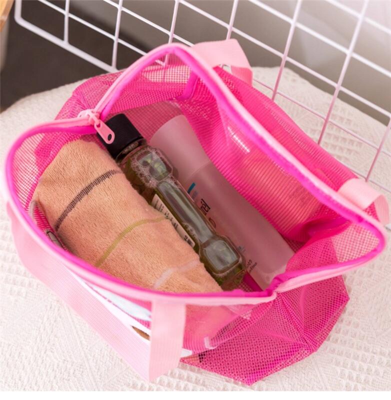 Sanrio Hello Kitty Badbadtz-Ma - Travel Accessories Toiletries recensie en prijs
