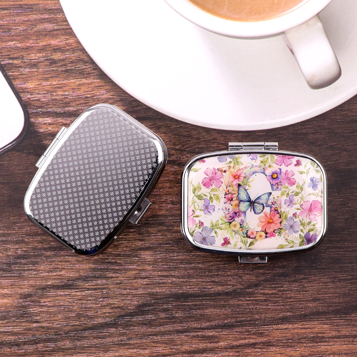 English Letter Pill Boxes Flow - Travel Accessories For Japan recensie en prijs